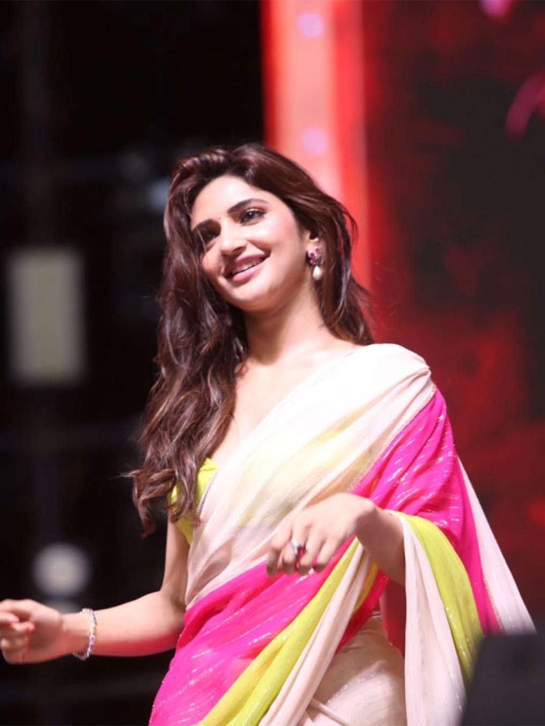 

Sanwariya Silk Colourblocked Embroidered Pure Chiffon Saree, Yellow