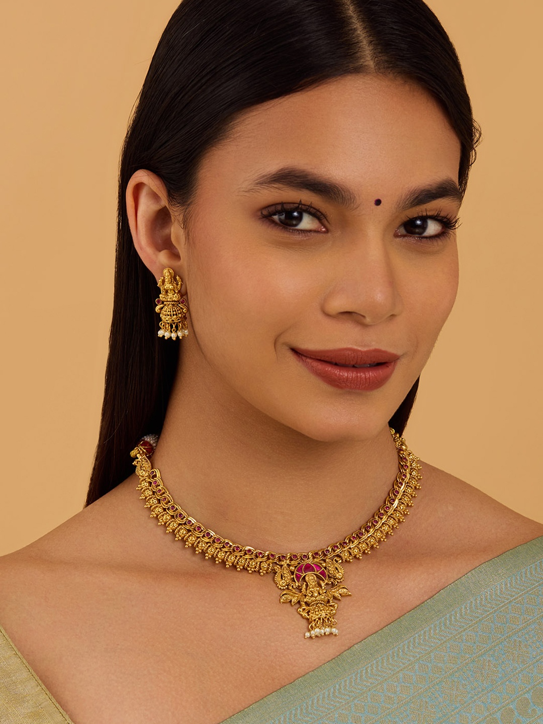

Kushal's Fashion Jewellery Gold-Plated Ruby Studded Jewellery Set