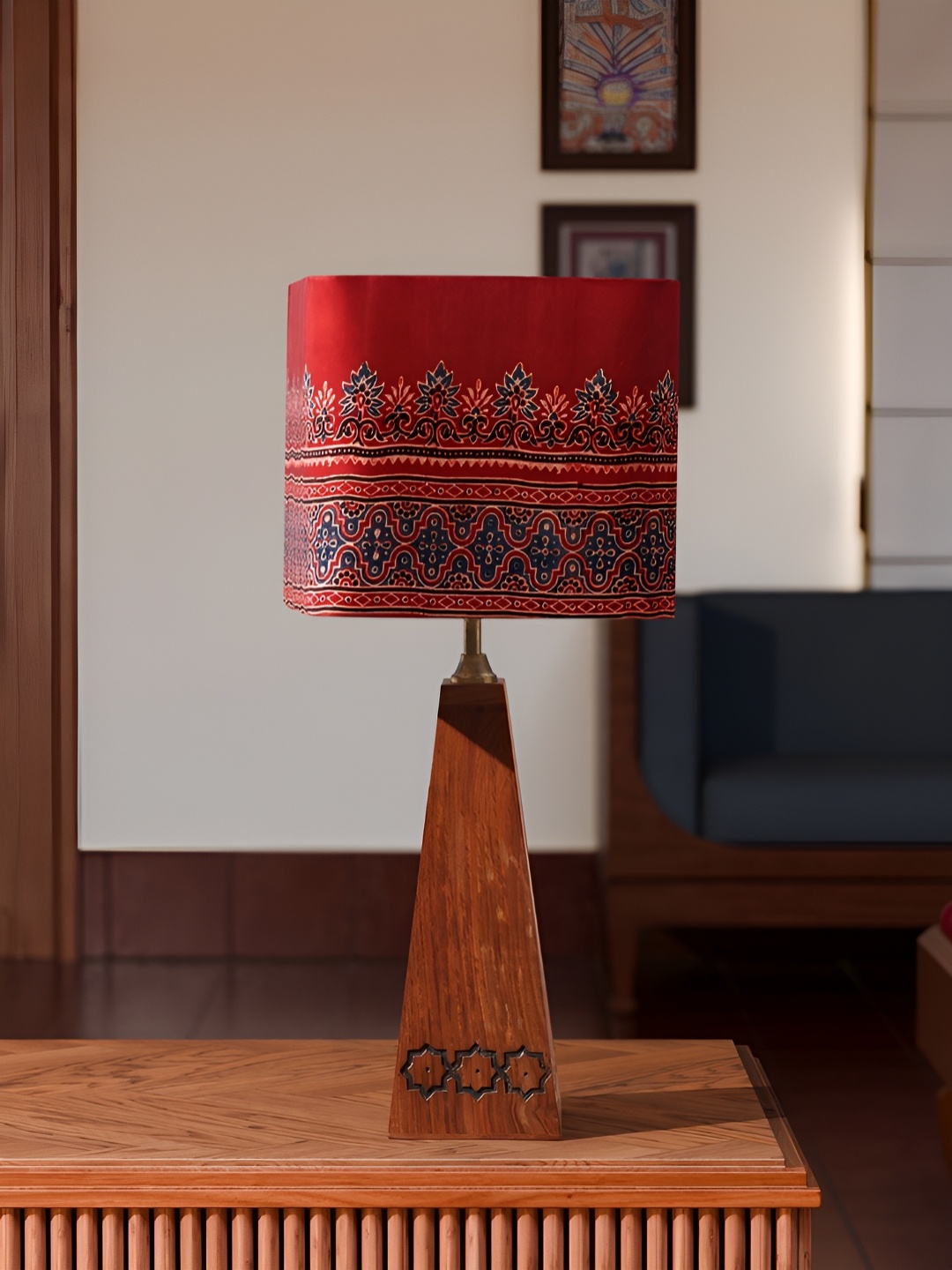 

Eyaas Red & Blue Square Shaped Lamp Shade in Pleated Ajrakh