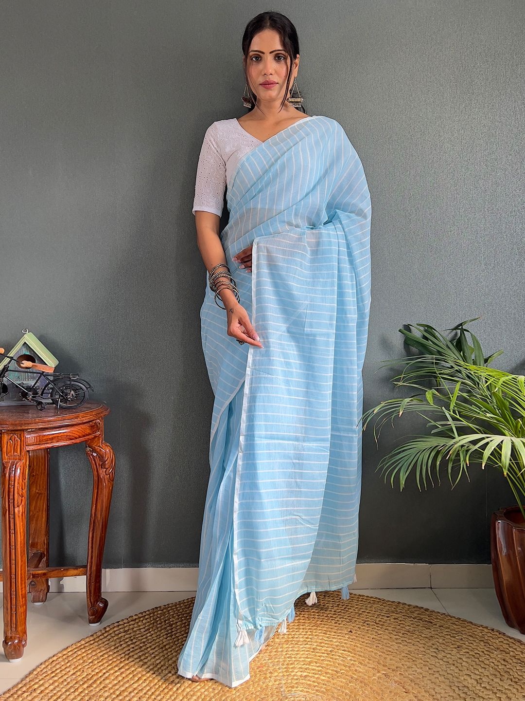 

Mitera Striped Chanderi Linen Saree, Blue