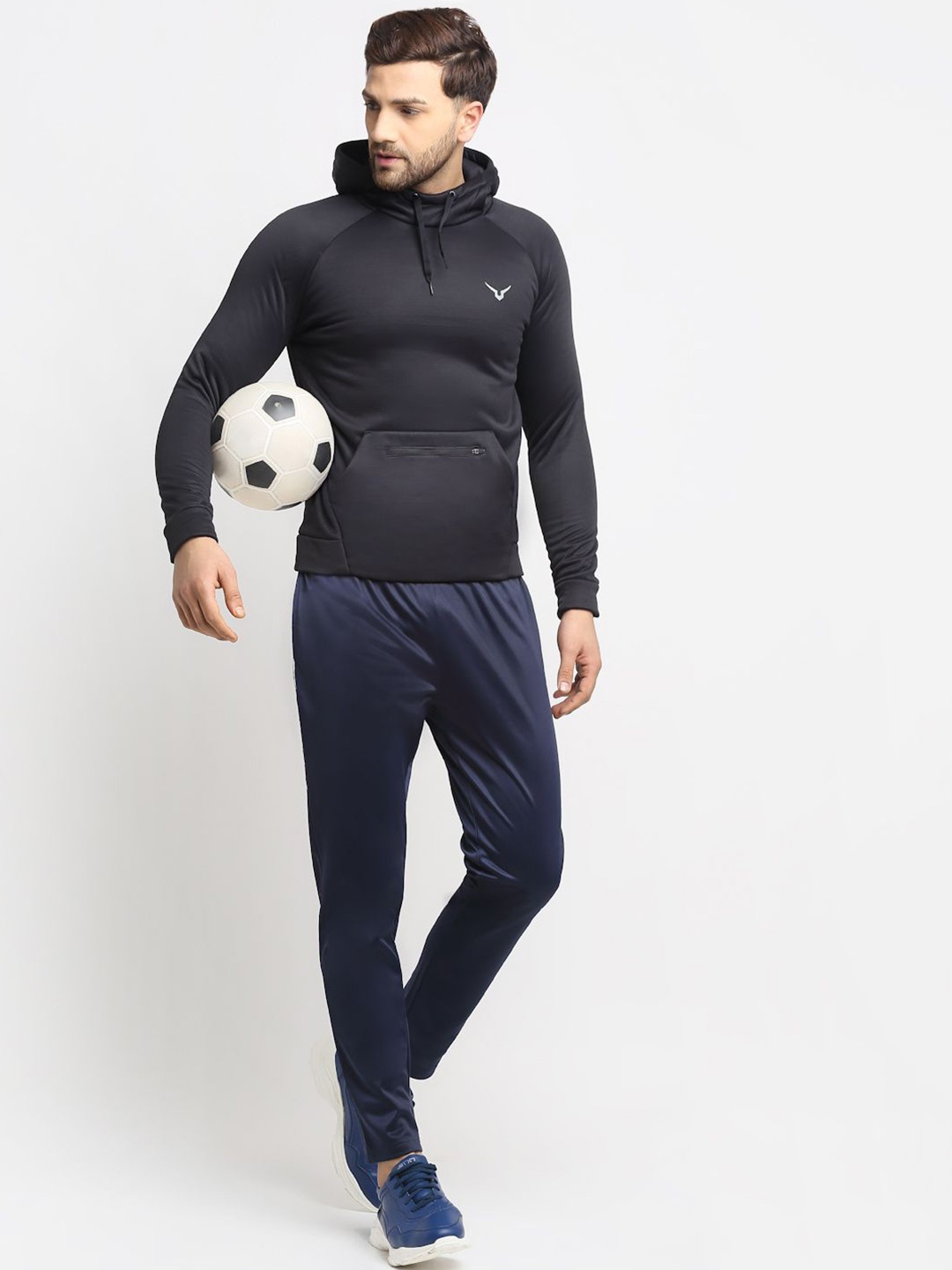 

Invincible Men Box Fleece Hoody, Black