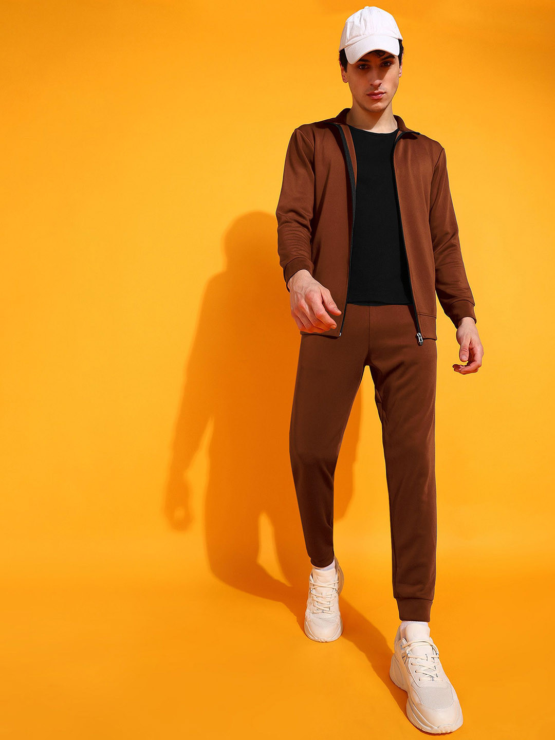 

INDICLUB Men Mid-Rise Mock Collar Tracksuit, Brown