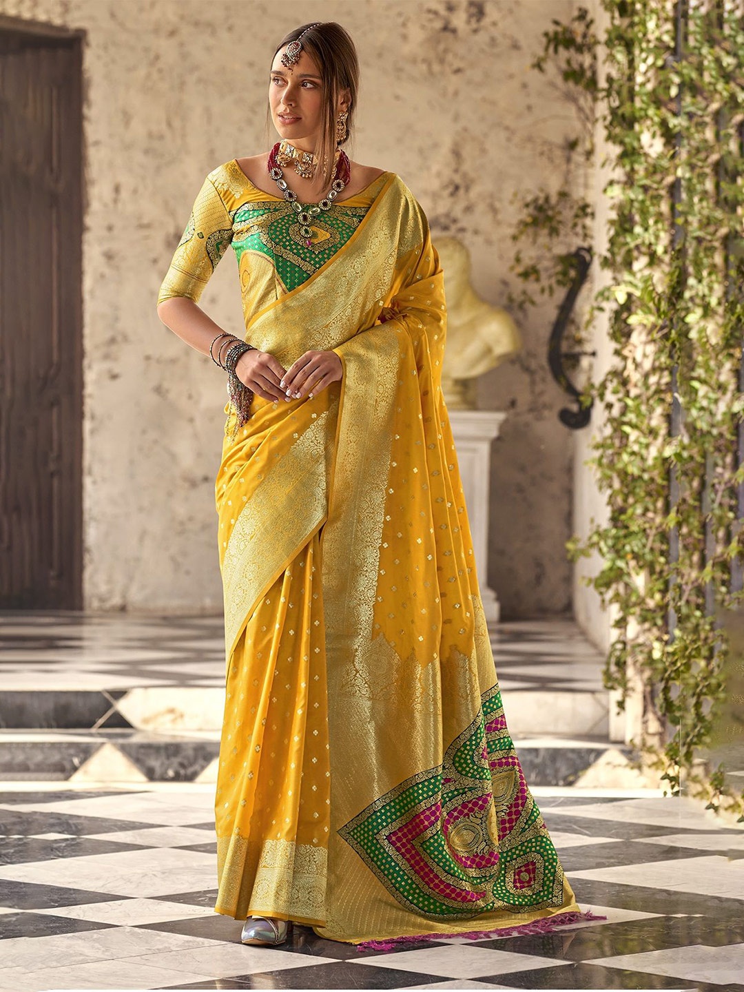 

MAHALASA Ethnic Motifs Woven Design Zari Pure Silk Banarasi Saree, Yellow