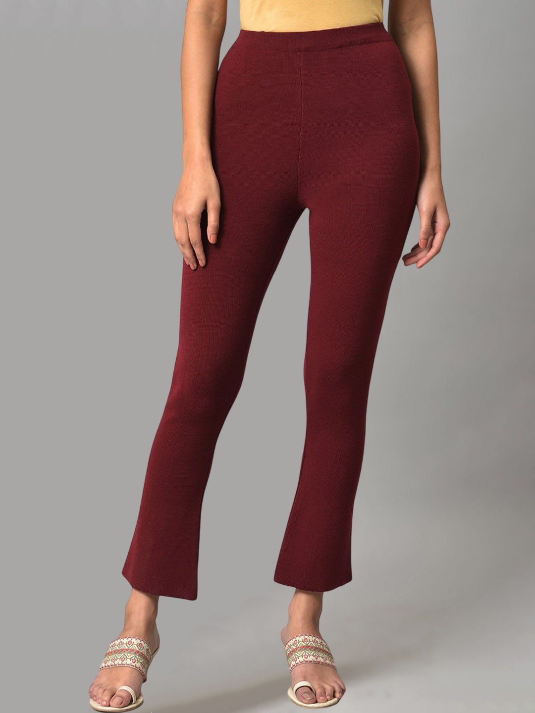

W Women Mid-Rise Ankle-Length Leggings, Red
