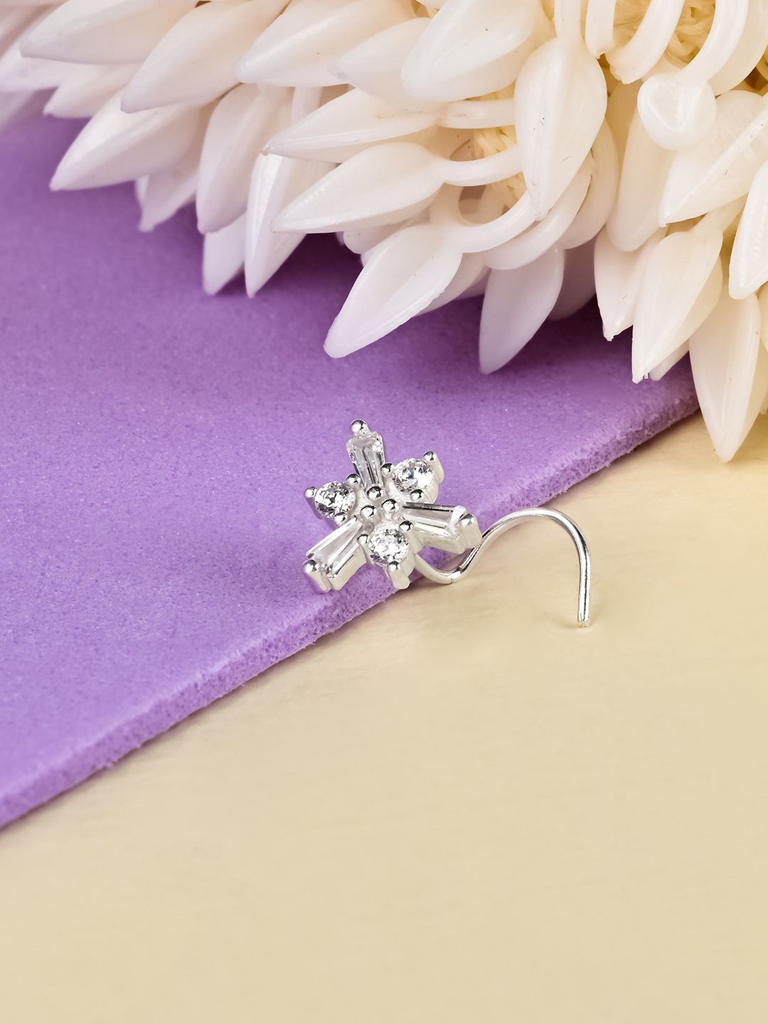 

TOUCH925 Pure Silver Cubic Zirconia Studded Frosted Snowflakes Stud Nosepin