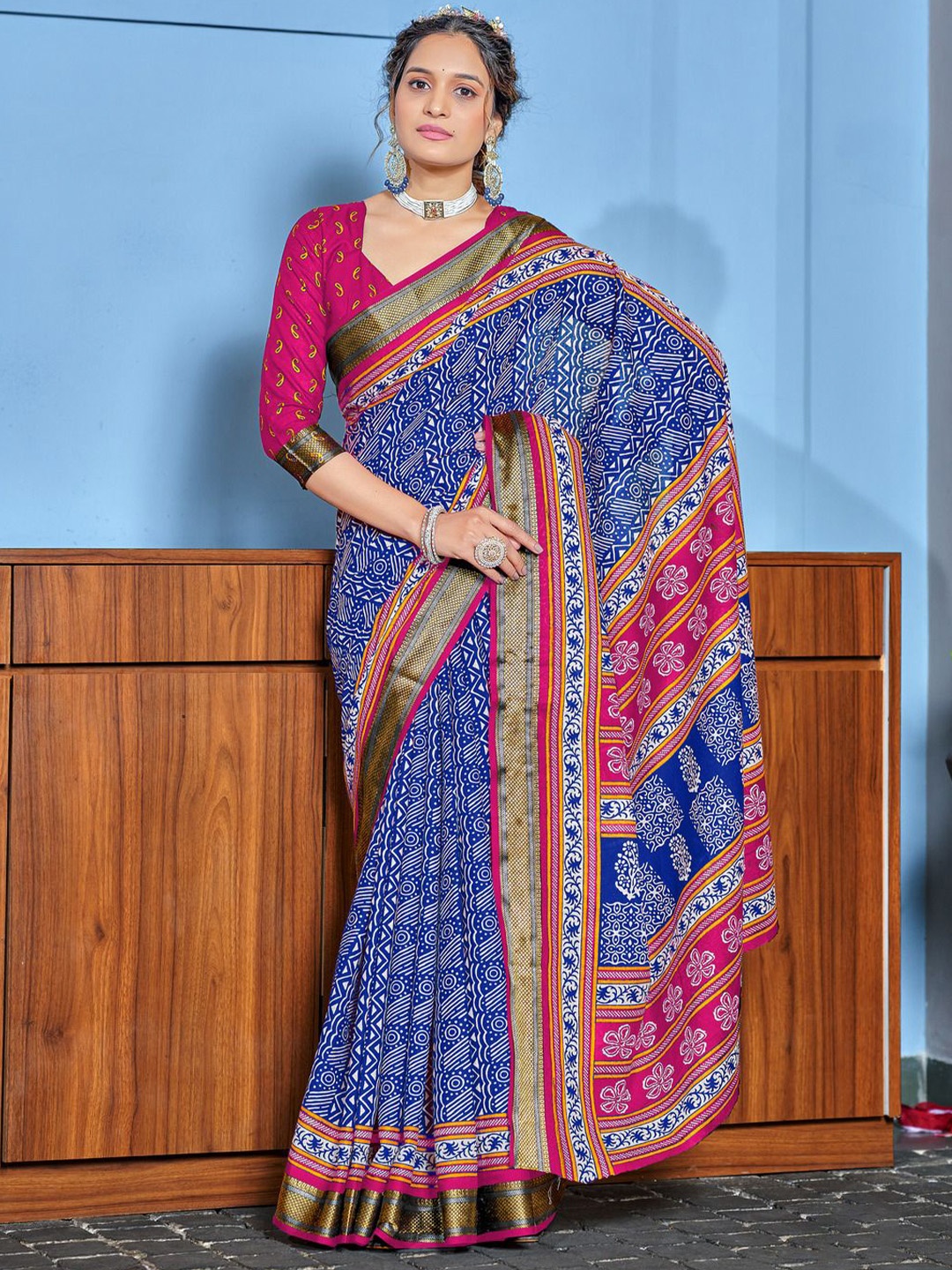 

Anouk Ethnic Motifs Zari Pure Cotton Block Printed Saree, Blue