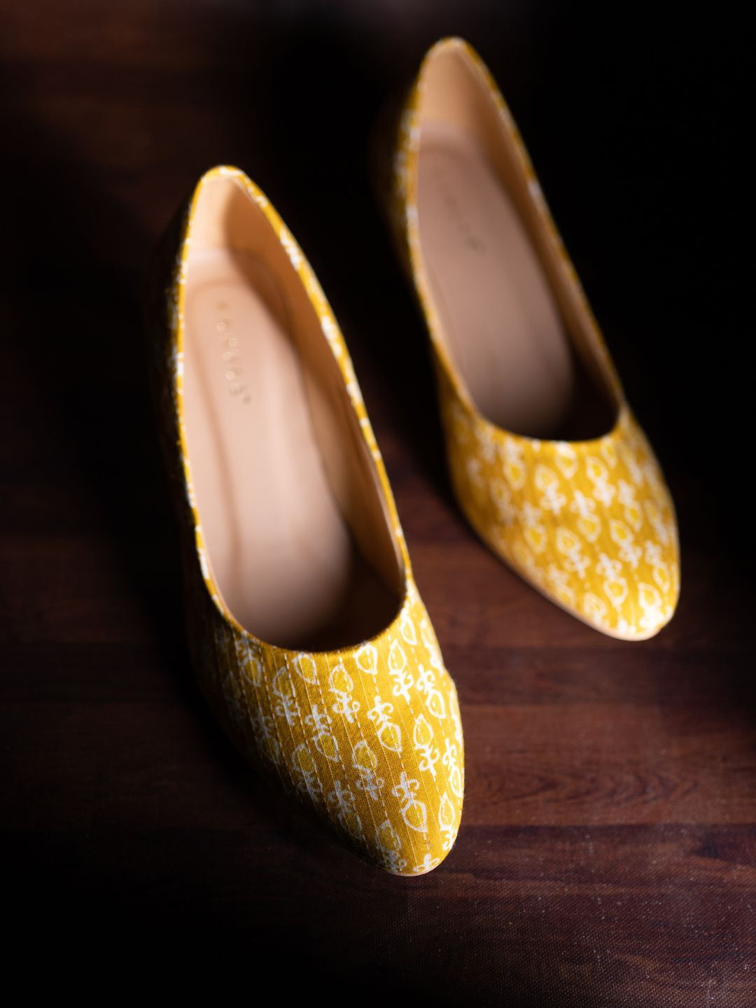 

Kanvas Women Block Printed Kitten Heel Pumps, Yellow