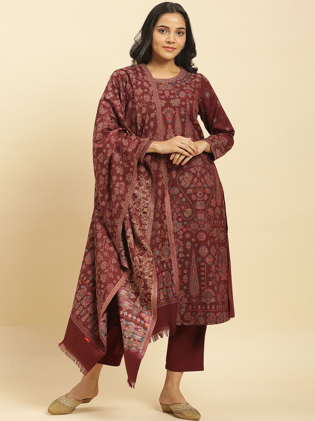 

W Maroon Ethnic Motifs Woven Design Regular Sequinned Straight Kurta & Trouser & Dupatta