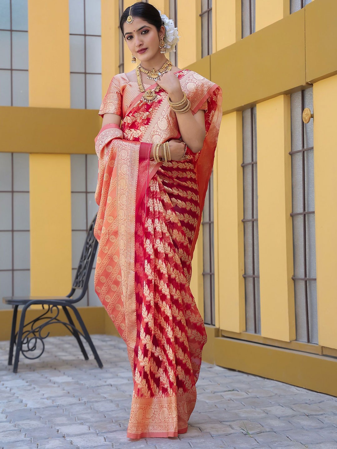 

choiceit Woven Design Zari Organza Saree, Red