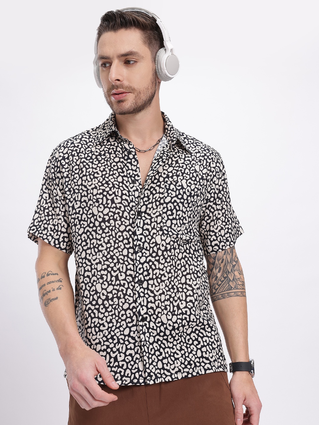 

glitchez Spotted Edge Printed Shirt, Black