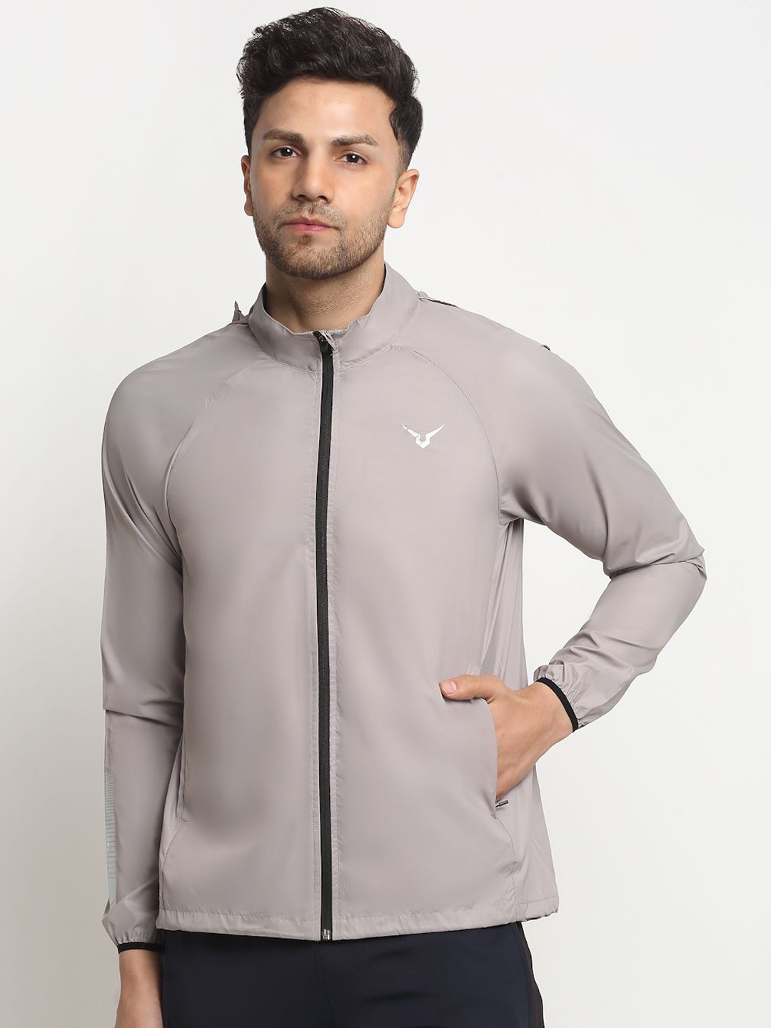 

Invincible Men Windrunner Outdoor Jacket, Grey
