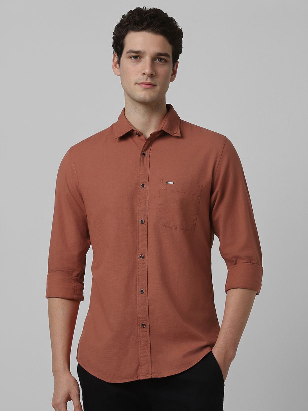 

Peter England Casuals Men Spread Collar Solid Cotton Casual Shirt, Brown