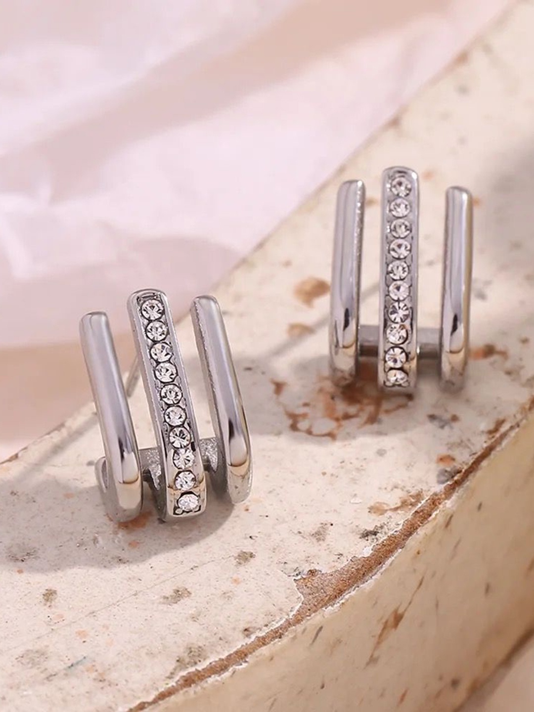 

Inaya Silver-Plated Cubic Zirconia Contemporary Shaped Half Hoop Earrings