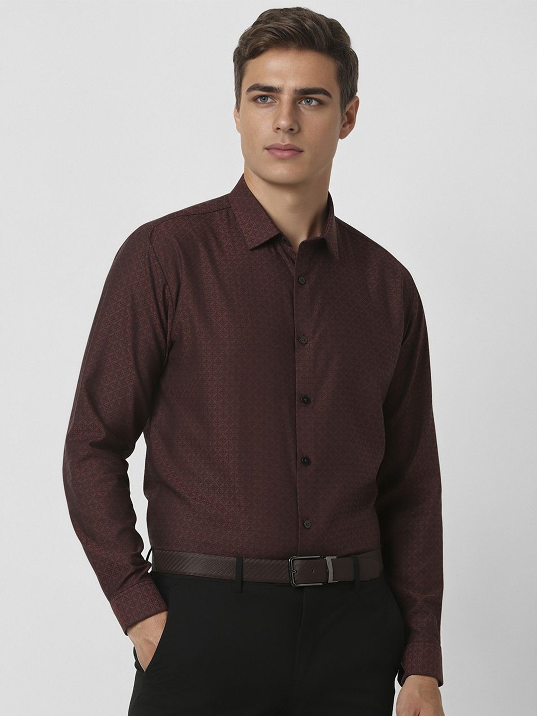 

V Dot Men Spread Collar Abstract Printed Cotton Slim Fit Formal Shirt, Maroon
