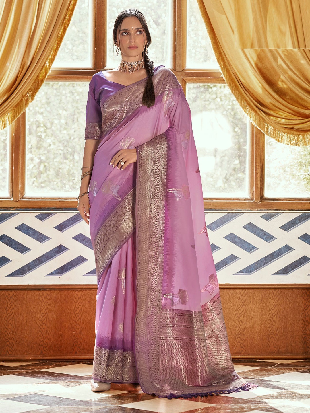 

MAHALASA Woven Design Zari Satin Banarasi Saree, Purple