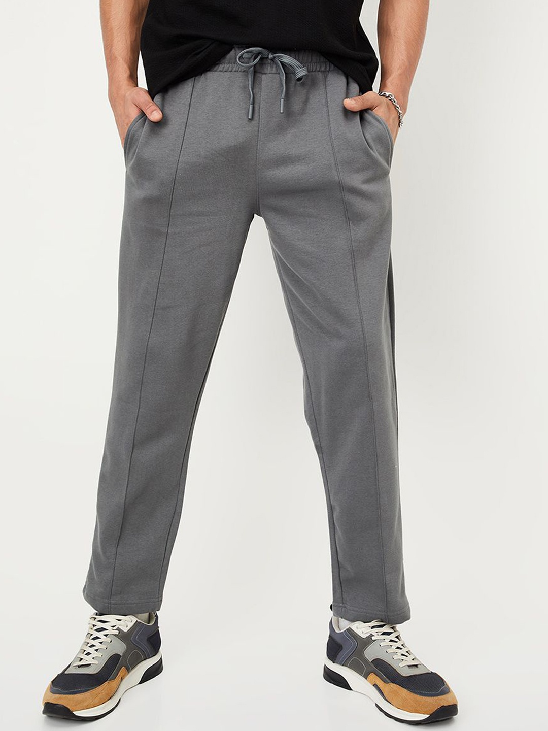 

max Men Mid-Rise Track Pants, Grey