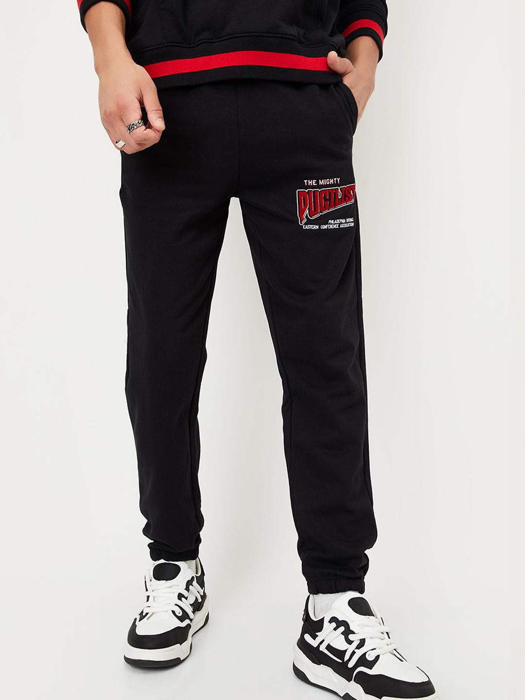 

max Men Printed Mid-Rise Joggers, Black