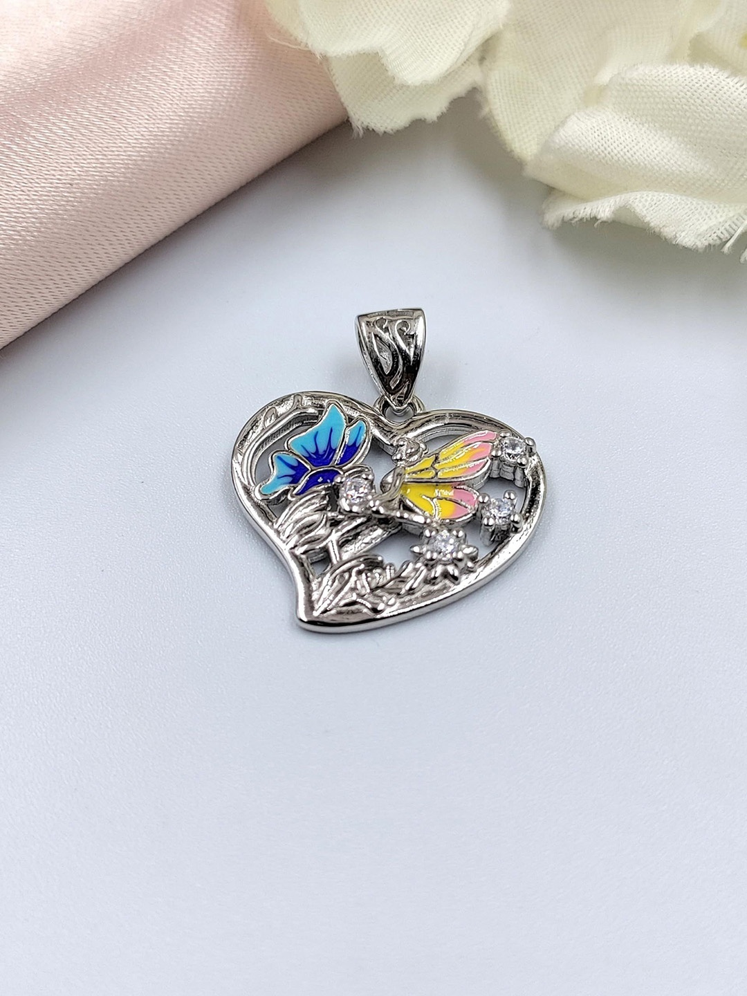 

AMONROO 925 Sterling Silver Rhodium-Plated Heart Shaped Pendants
