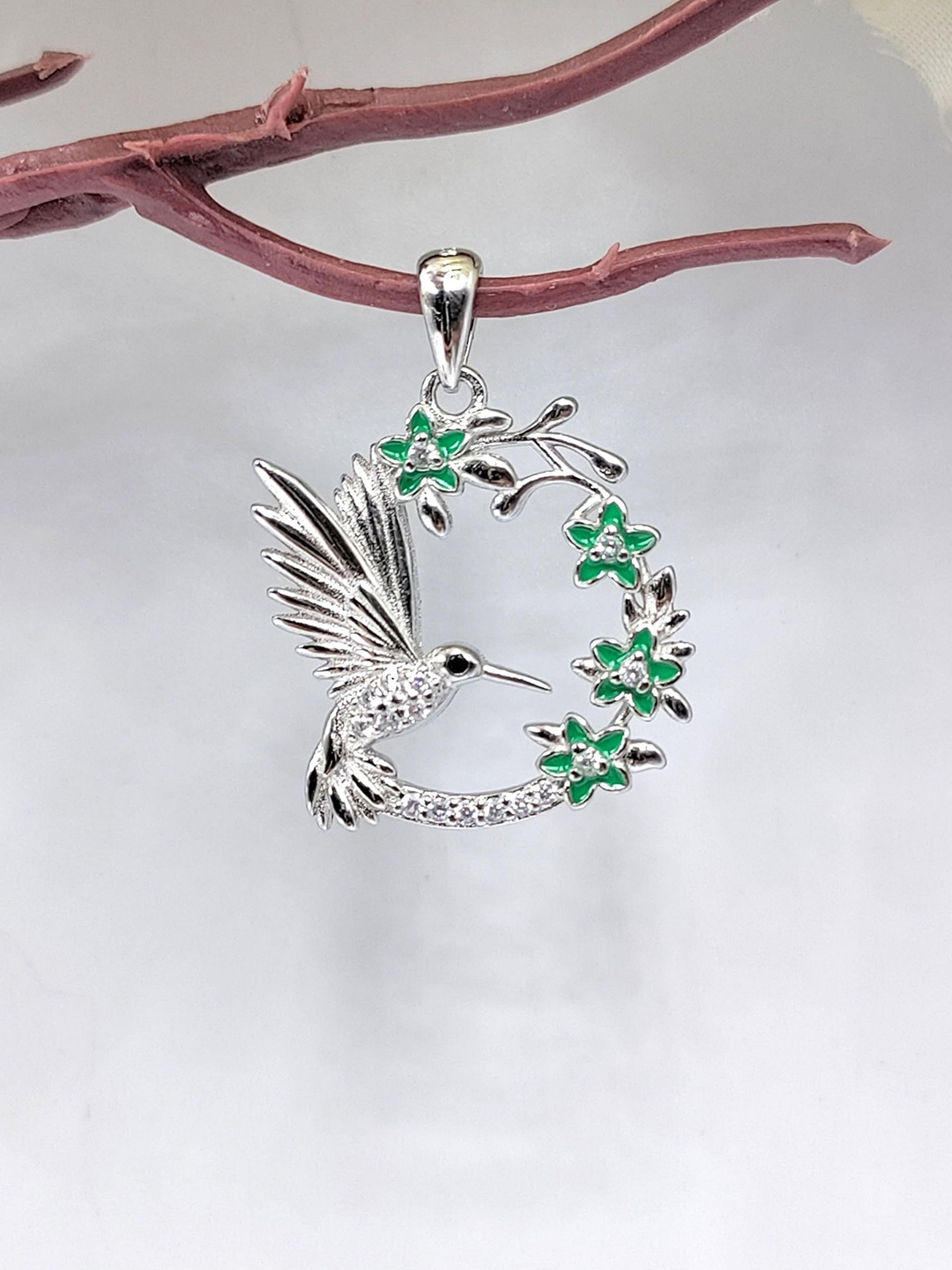 

AMONROO 925 Sterling Silver Rhodium-Plated Enamelled CZ Studded Circular Pendant