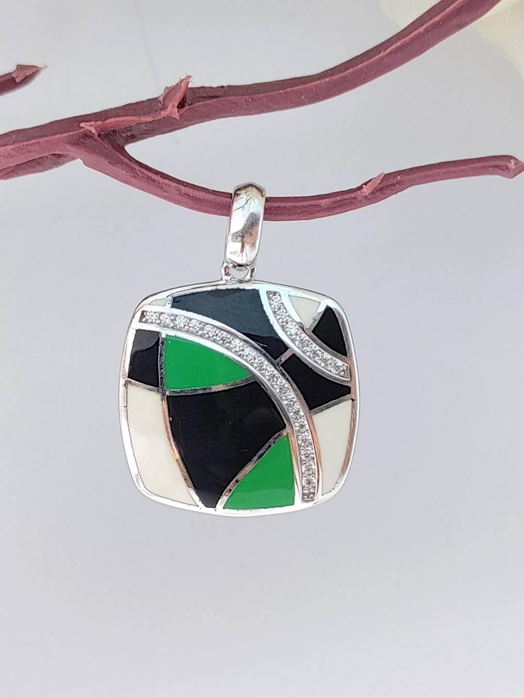 

AMONROO 925 Sterling Silver Rhodium-Plated Enamelled Cubic Zirconia Square Pendant