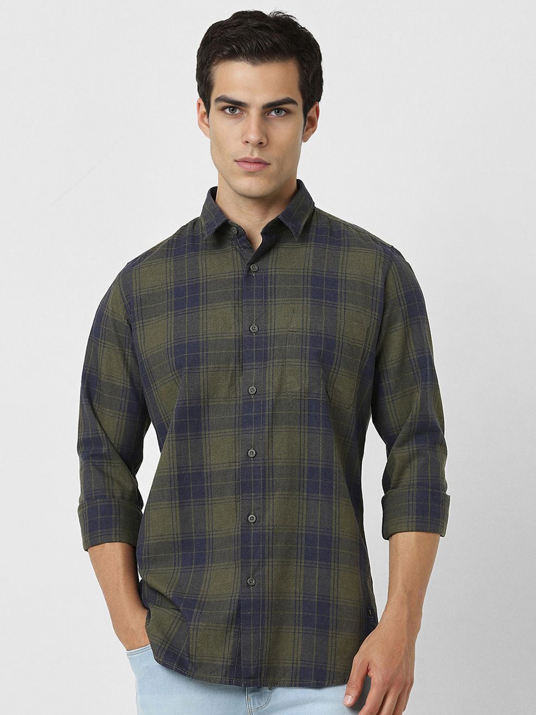 

VAN HEUSEN DENIM LABS Men Spread Collar Checked Cotton Casual Shirt, Olive
