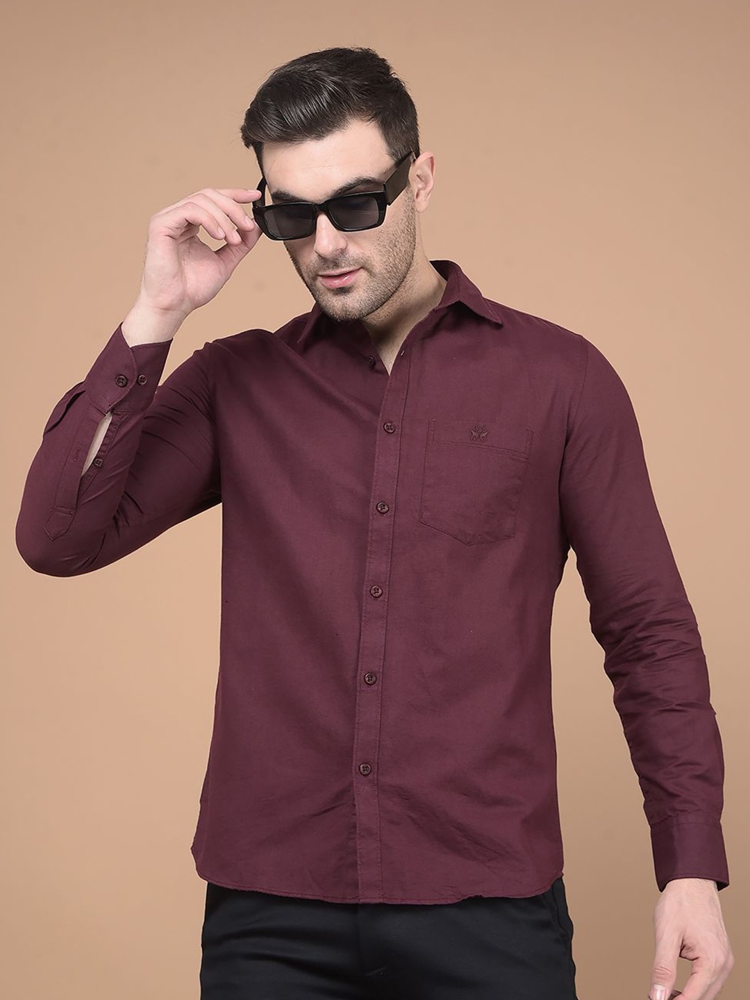 

Crimsoune Club Men Classic Spread Collar Solid Cotton Casual Shirt, Red
