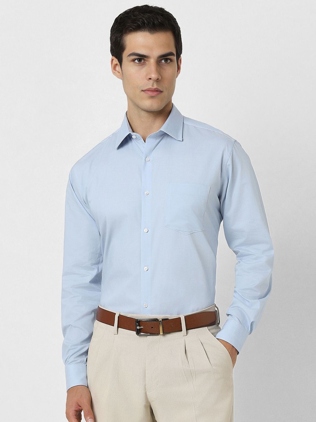 

Van Heusen Men Spread Collar Solid Cotton Slim Fit Formal Shirt, Blue