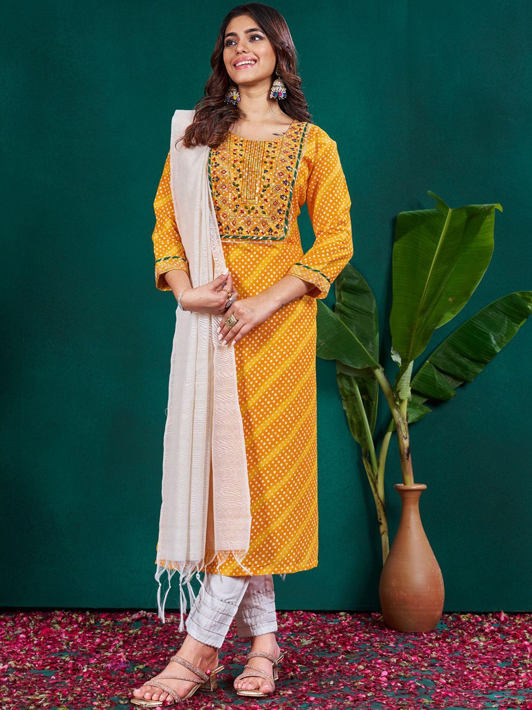 

Anouk Bandhani Printed Sequinned Kurti with Trousers & Dupatta, Yellow
