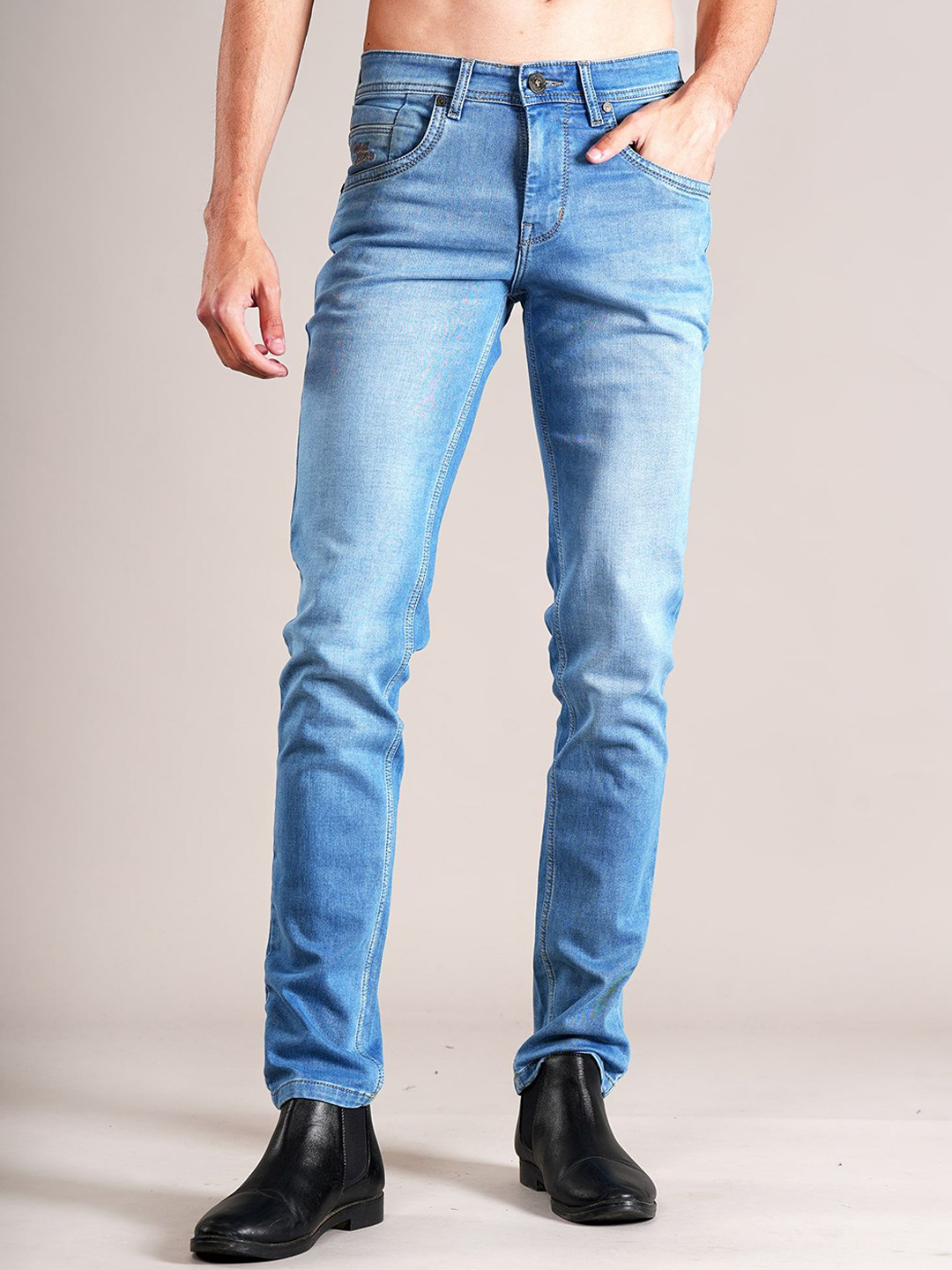 

Cantabil Men Regular Fit Cotton Heavy Fade Stretchable Cotton Jeans, Blue