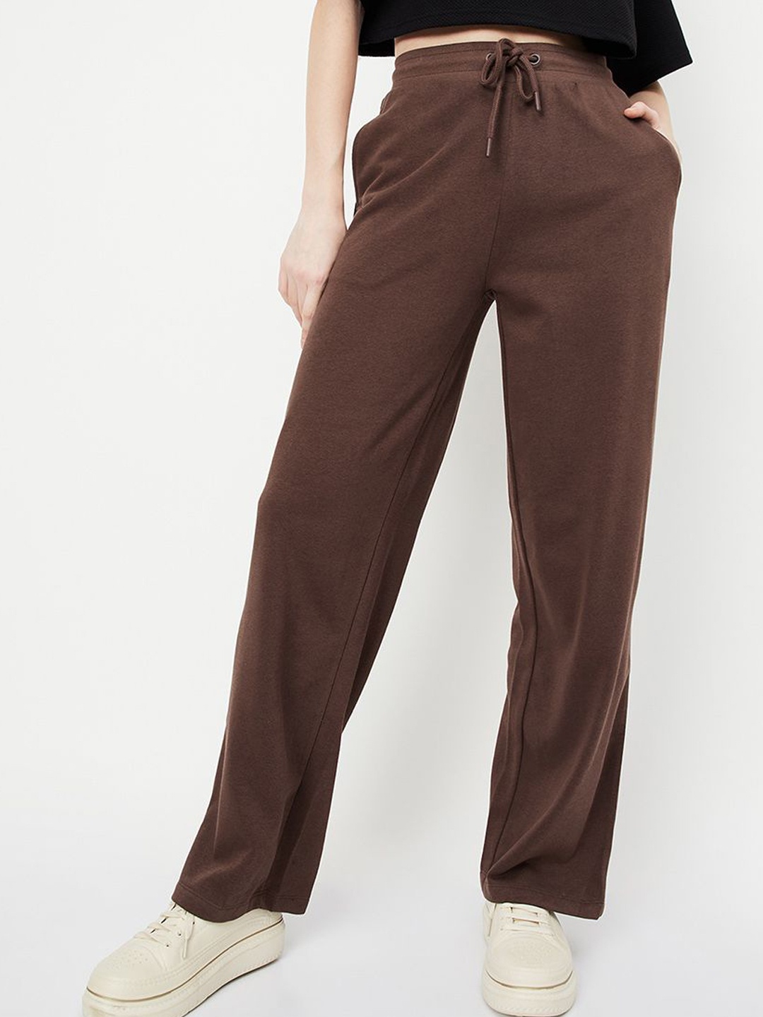 

max Women Mid-Rise Track Pants, Brown