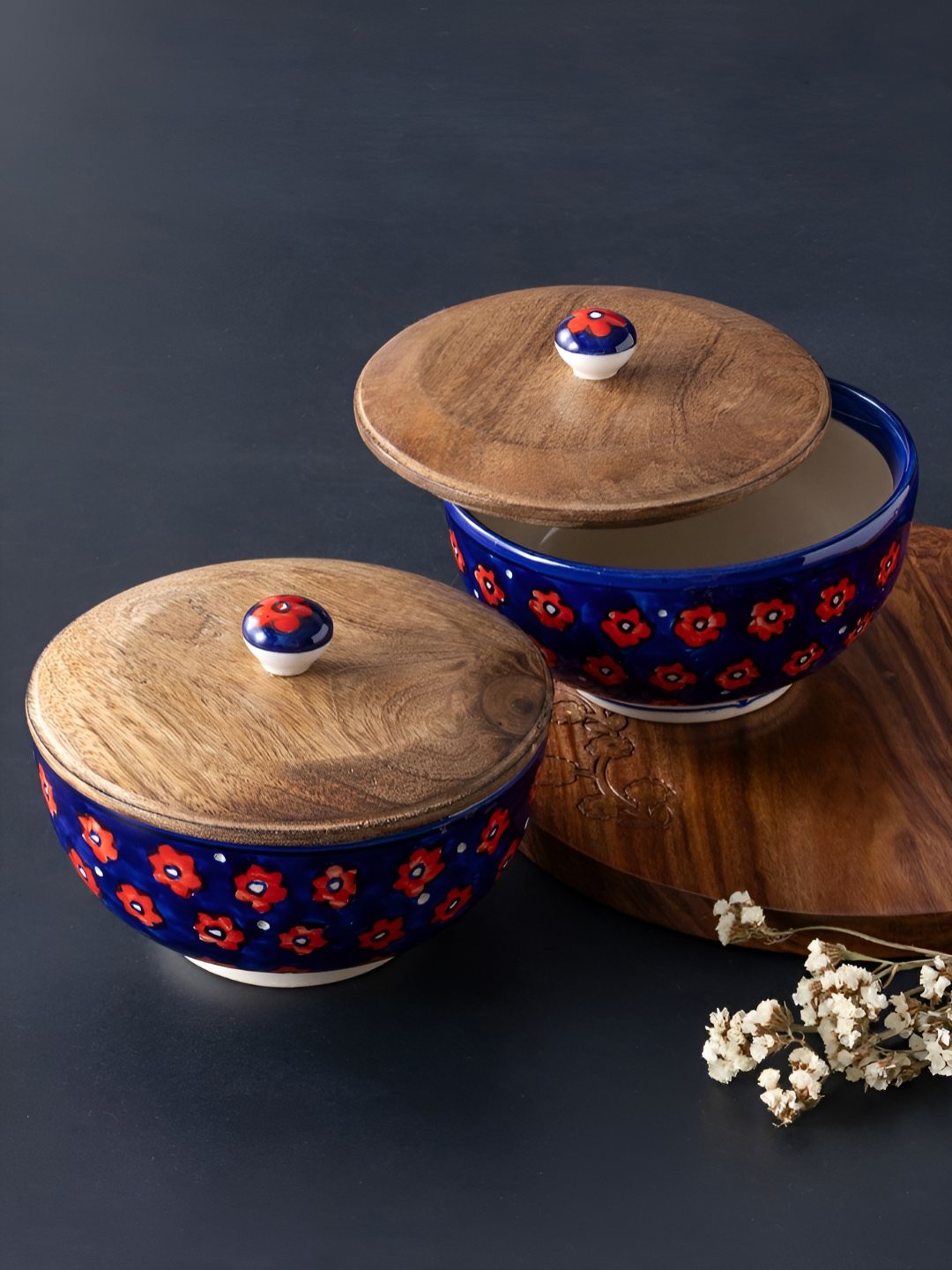 

Eyaas Blue 2 Pieces Floral Large Ceramic Serving Bowls with Wooden Lids