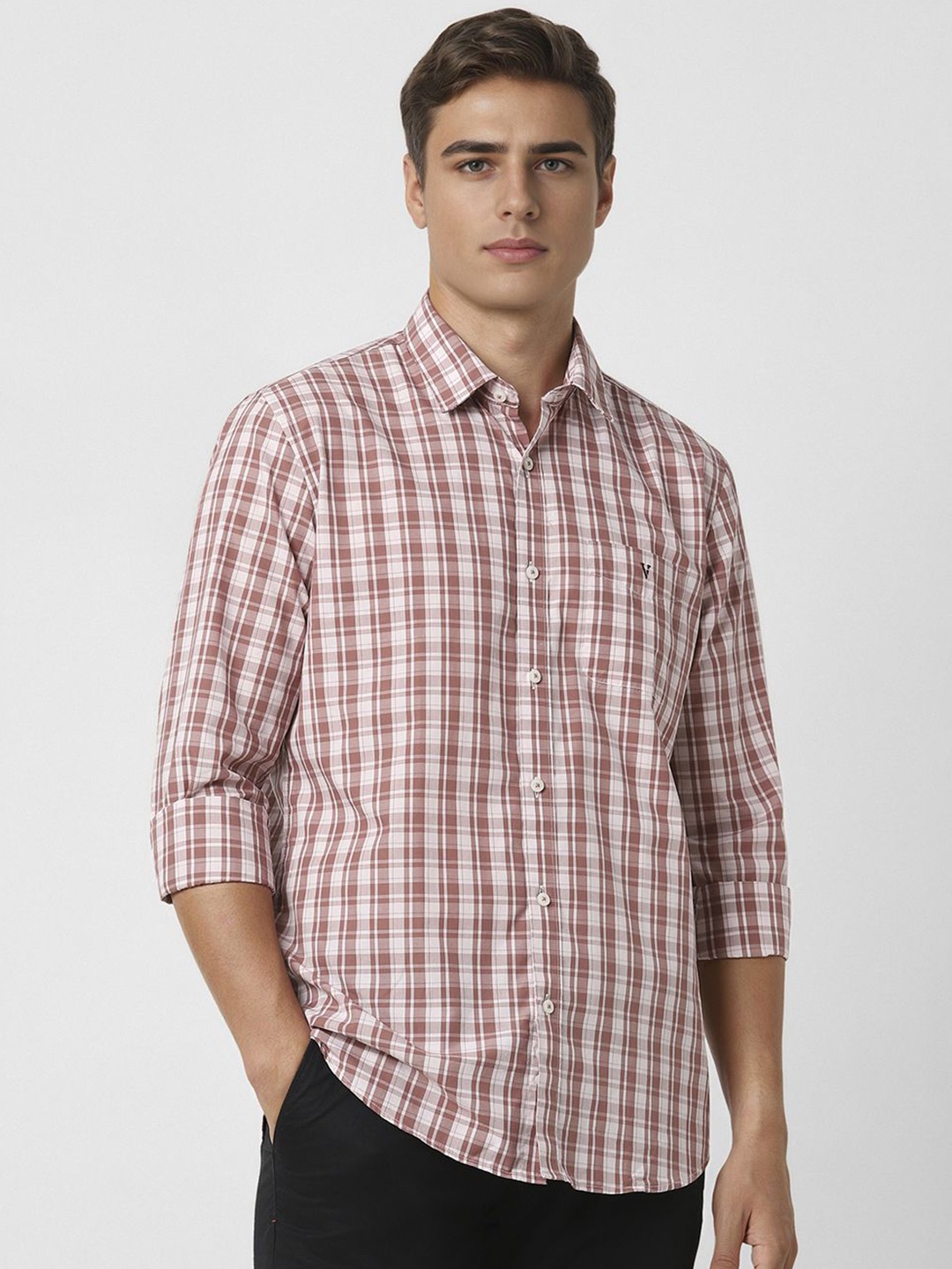 

Van Heusen Sport Men Slim Fit Checked Spread Collar Casual Shirt, Red