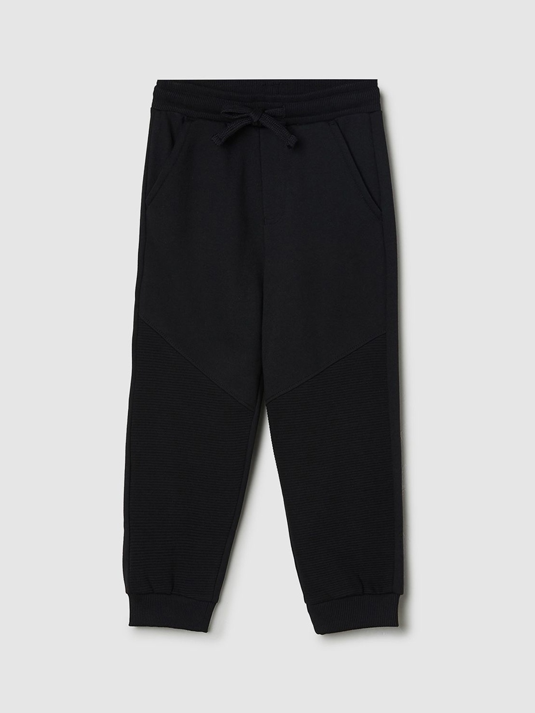 

max Boys Pure Cotton Solid Joggers, Black