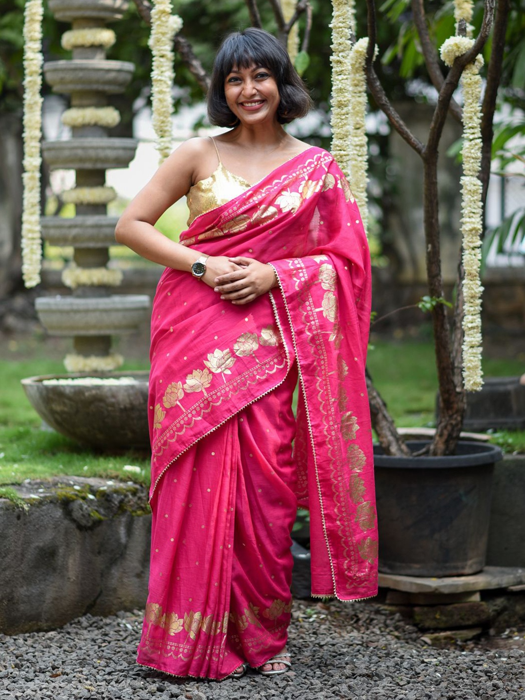 

Suta Ethnic Motifs Gotta Patti Ready to Wear Saree, Pink