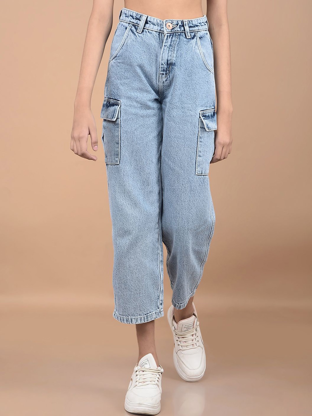 

Crimsoune Club Girls Cotton Relaxed Fit Light Fade Jeans, Blue
