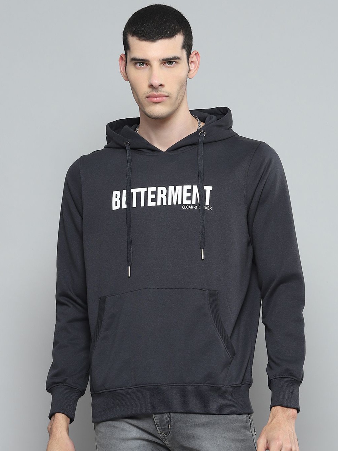 

Cloak & Decker Men Printed Hooded Sweatshirt, Charcoal