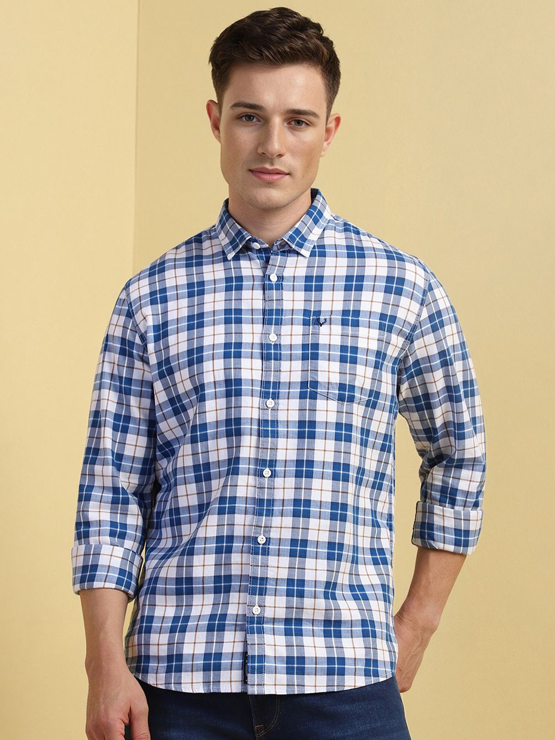 

Allen Solly Men Custom Spread Collar Windowpane Checked Cotton Casual Shirt, Blue