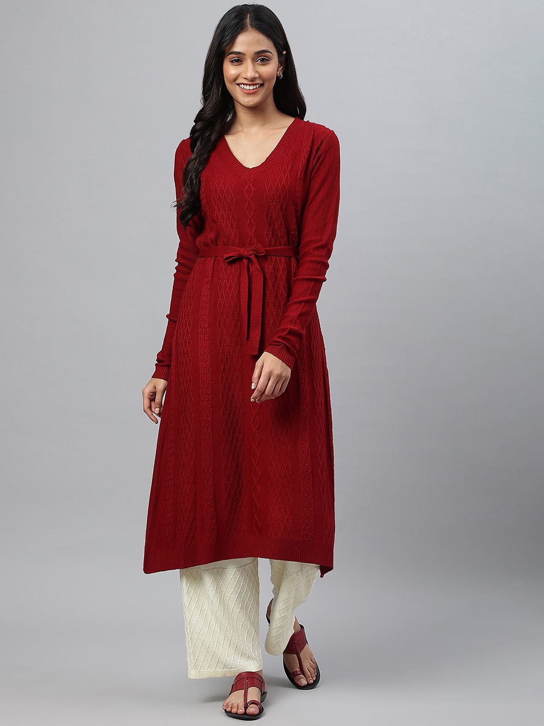 

AURELIA Geometric Woven Design Acrylic A-Line Kurta, Red