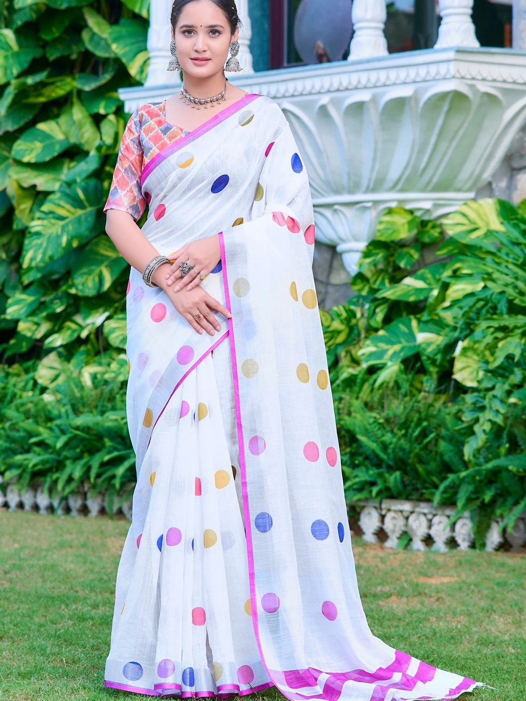 

Celeb Styles Polka Dots Printed Saree, White