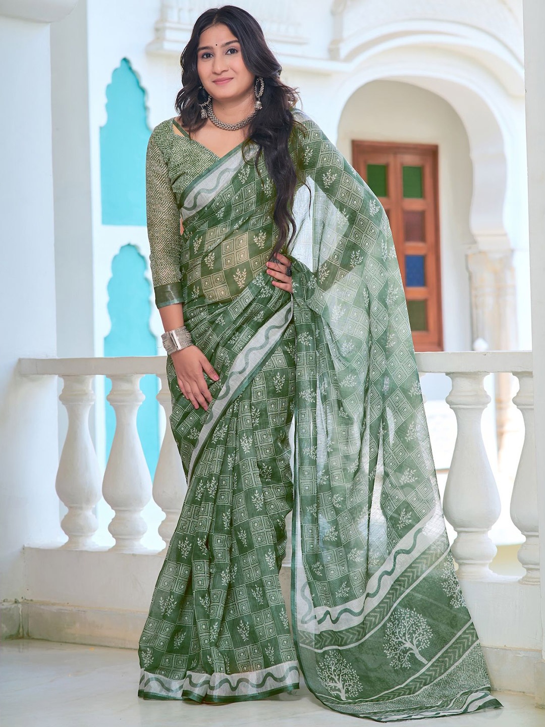 

Celeb Styles Printed Zari Designer Saree, Green