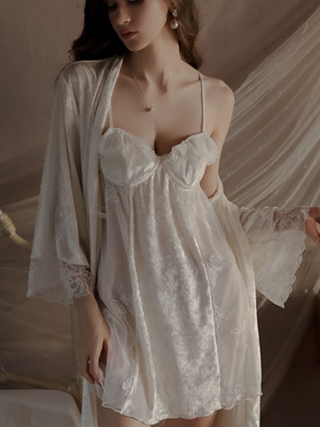 

LULU & SKY Nightdress, White