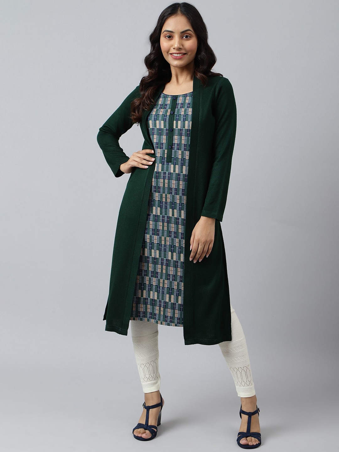 

AURELIA Geometric Printed Acrylic Straight Kurta, Green