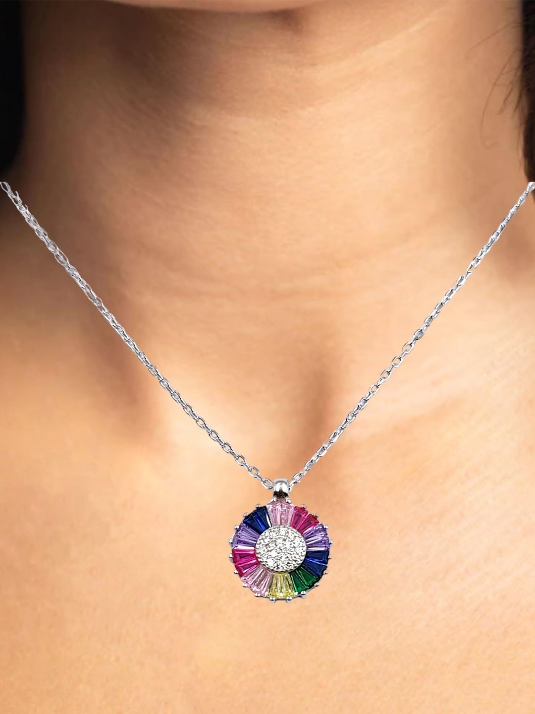 

AMONROO 925 Sterling Silver Rhodium-Plated CZ Studded Floral Pendant Chain