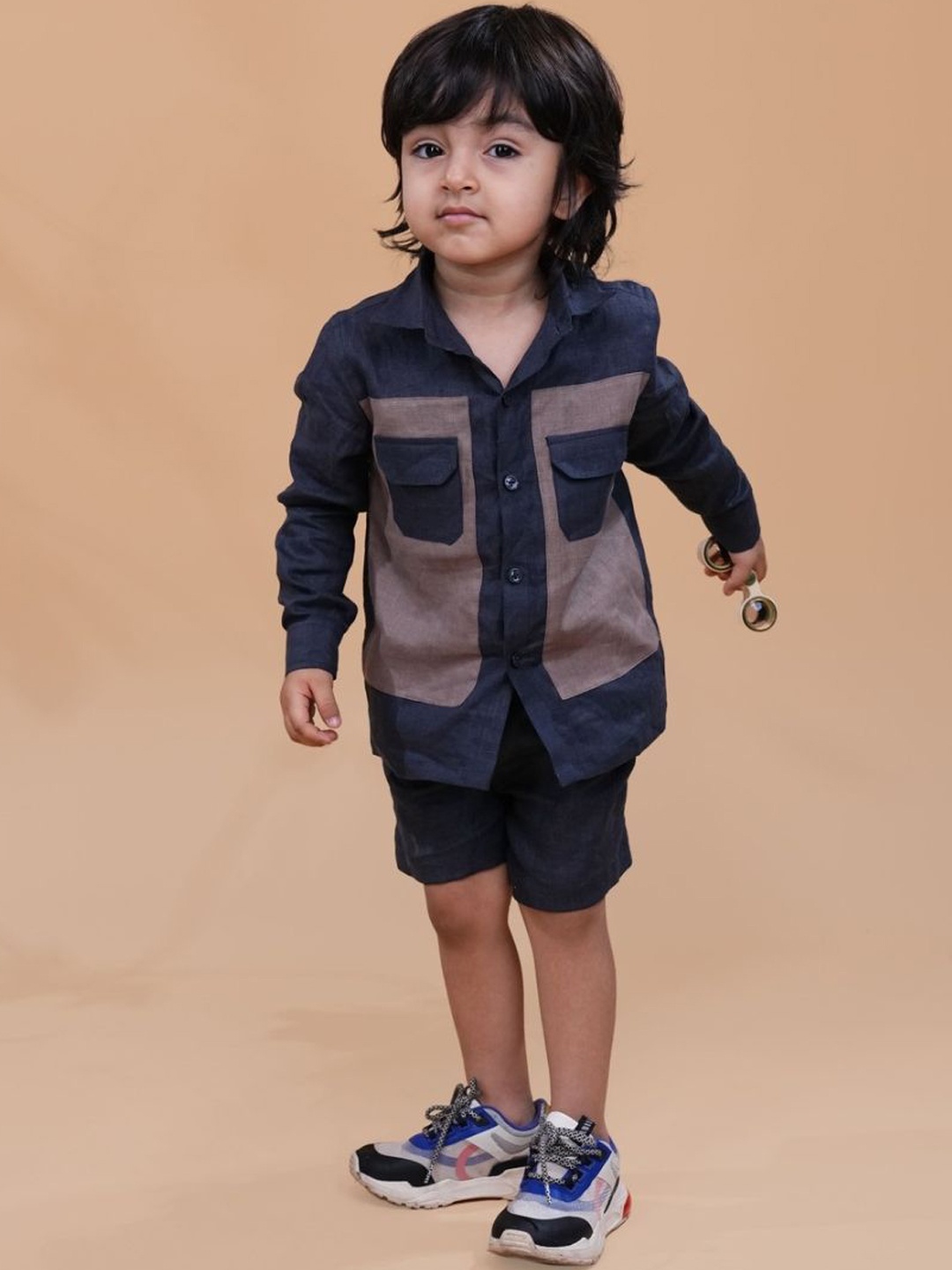 

Funny Bones Clothings Boys Colourblocked Shirt Collar Long Sleeves Linen Shirt & Shorts, Grey