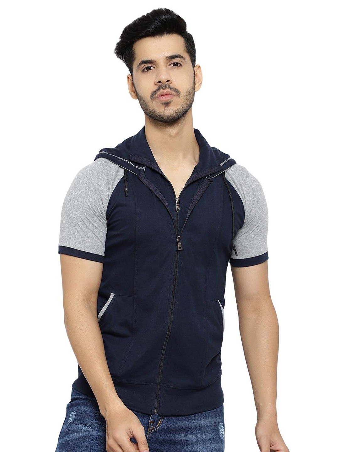 

Black Collection Men Colourblocked Hooded Raglan Sleeves Casual T-shirt, Navy blue