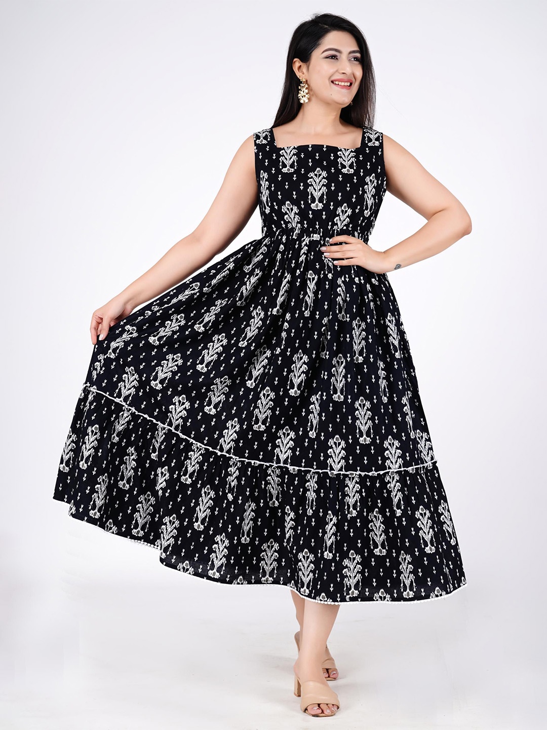 

Mintmarie Women Ethnic Motifs Print Fit & Flare Dress, Black