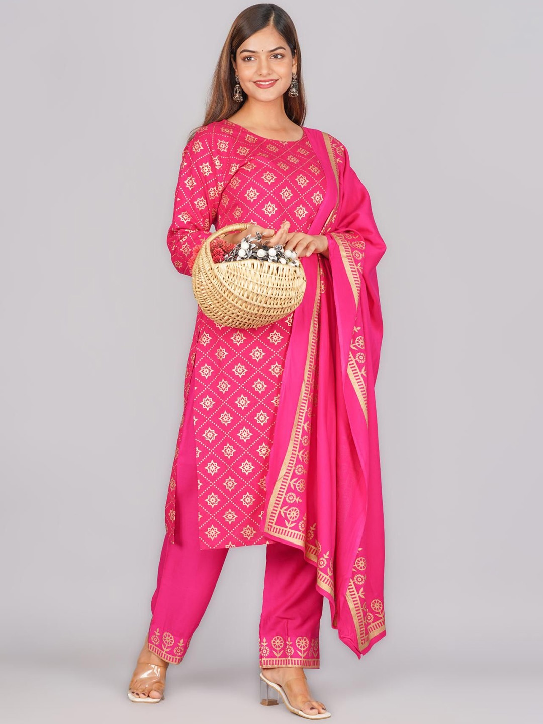

Niona Ethnic Motifs Straight Kurta With Trousers And Dupatta, Pink