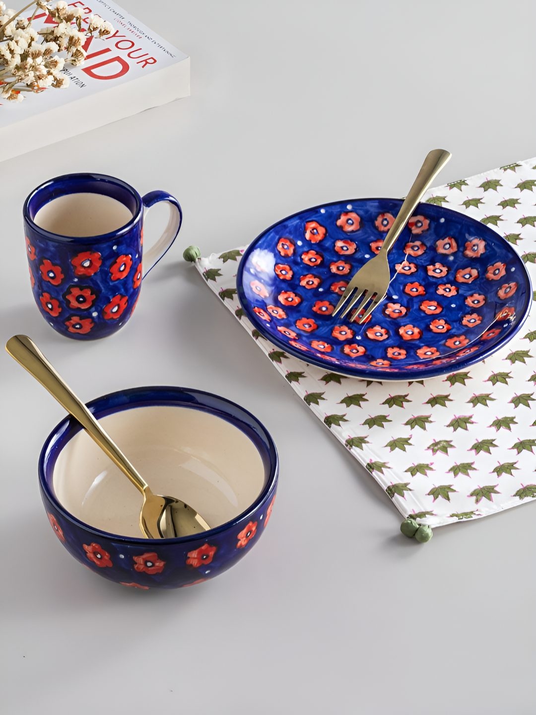 

Eyaas Blue and Red 3 Pieces Ceramic Hand-Painted Dinner Set