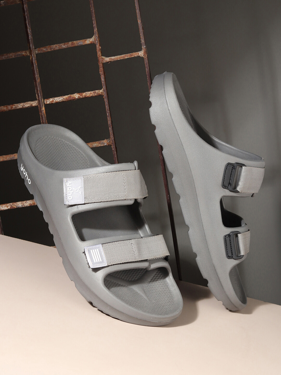 

YOHO Wilo Men Lightweight EVA Double Straped Sandal, Grey