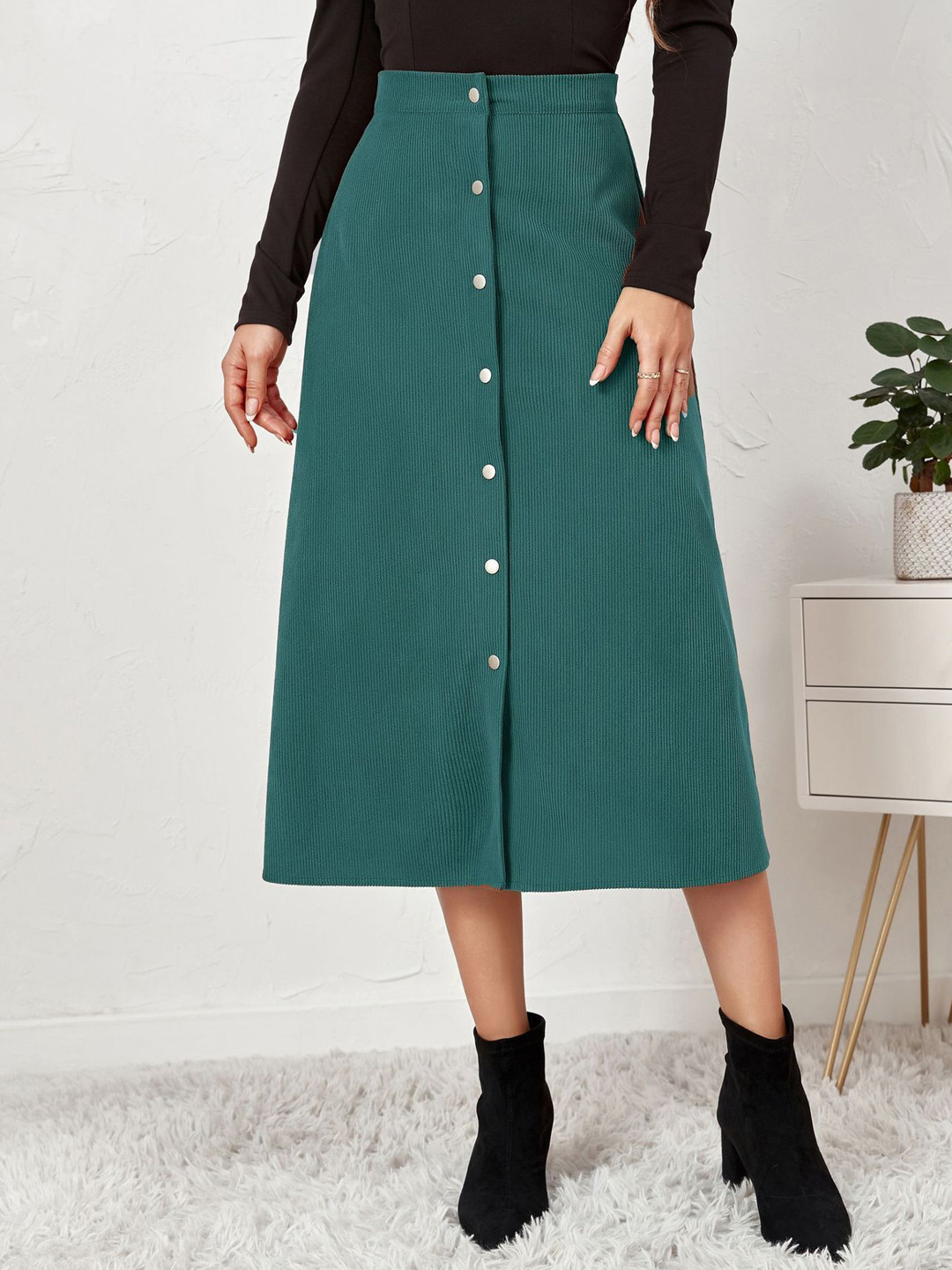 

StyleCast x Revolte Women Button Up A-Line Skirt, Green